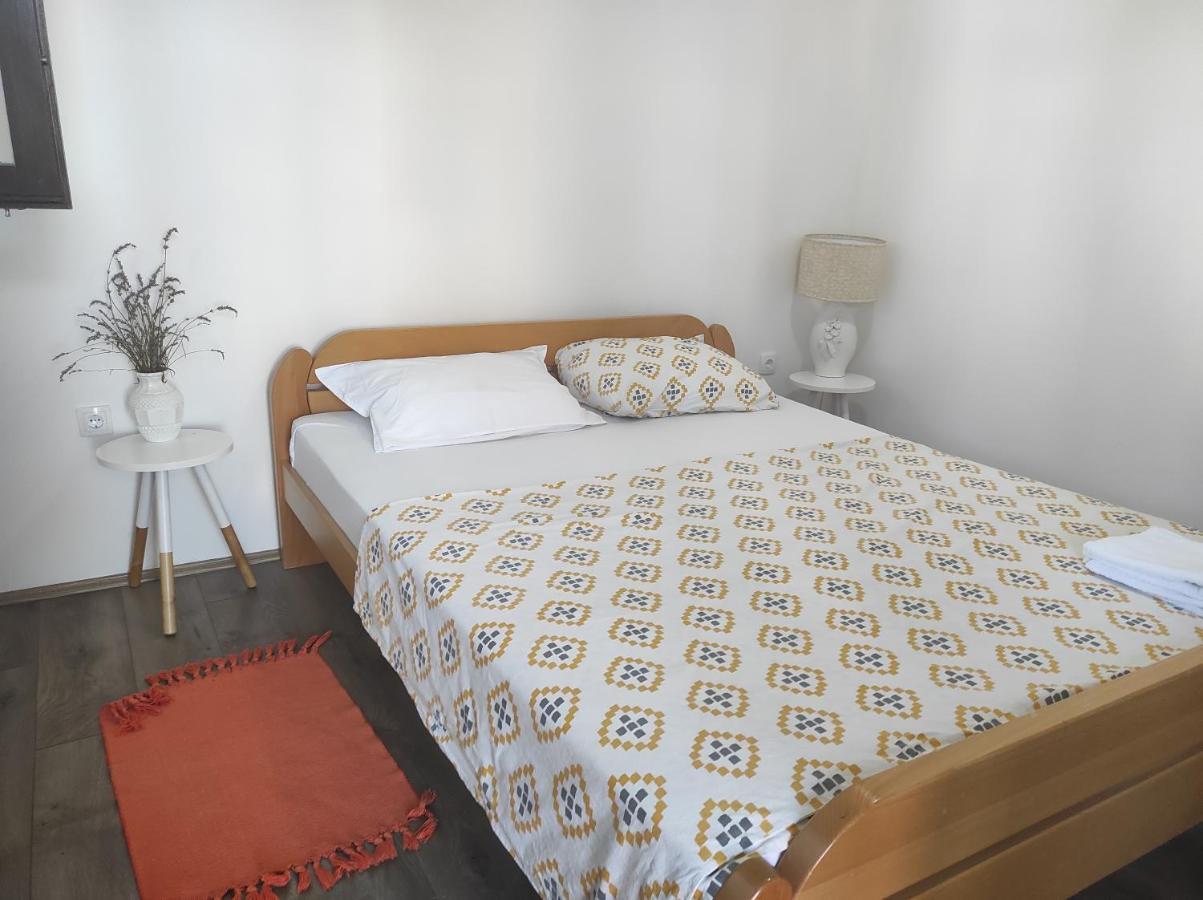 Hostelche Guest House Σμεντέρεβο Εξωτερικό φωτογραφία