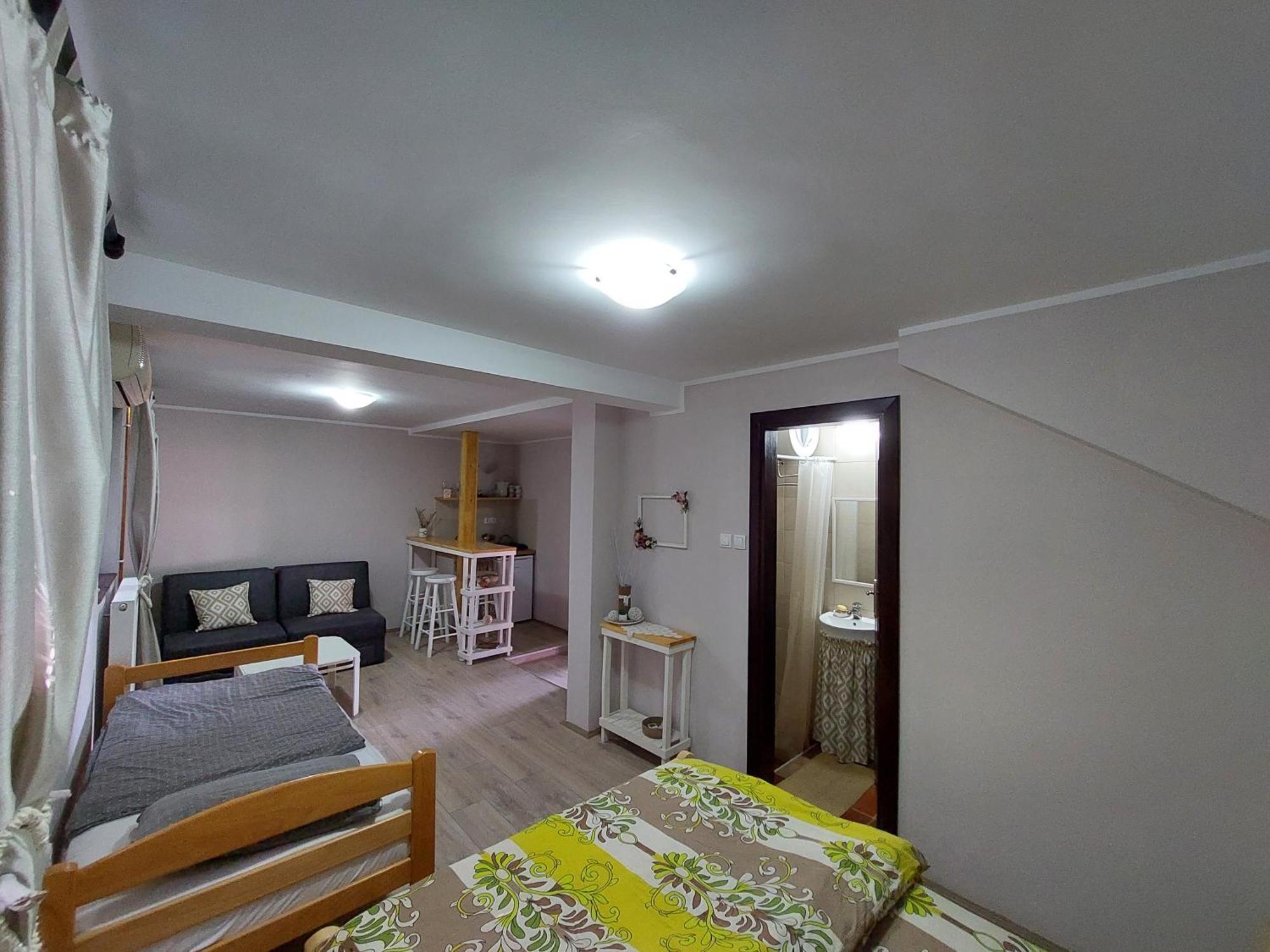 Hostelche Guest House Σμεντέρεβο Δωμάτιο φωτογραφία