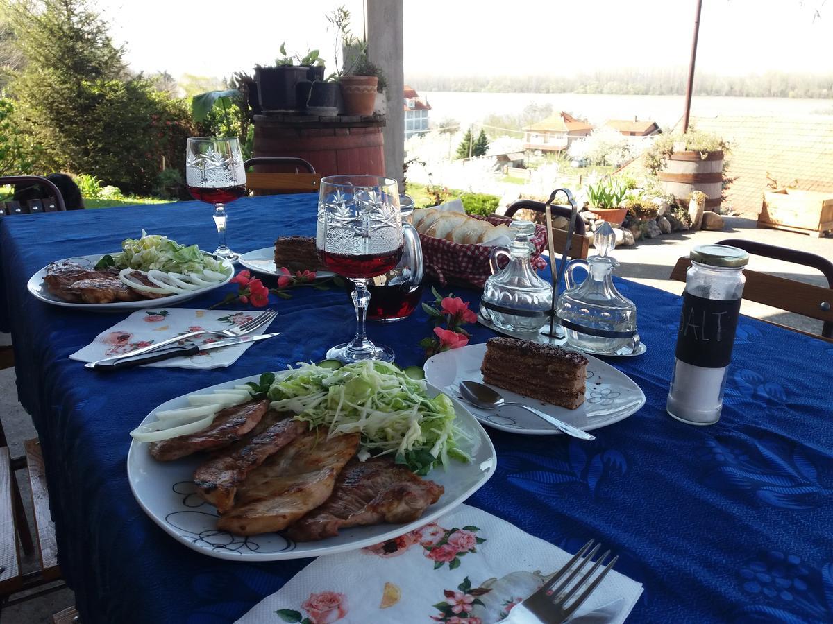 Hostelche Guest House Σμεντέρεβο Εξωτερικό φωτογραφία