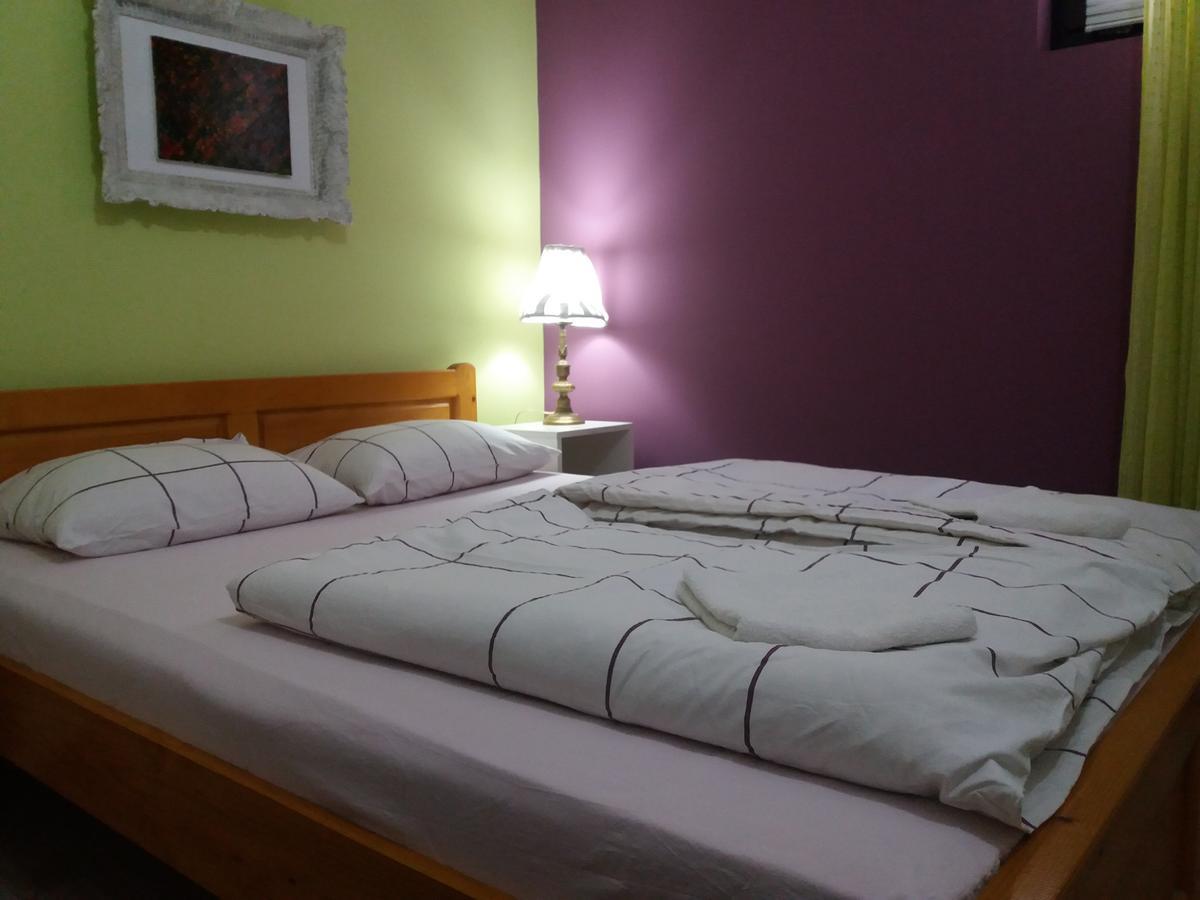 Hostelche Guest House Σμεντέρεβο Εξωτερικό φωτογραφία